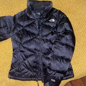 Womens 550 North face puffer jacket.